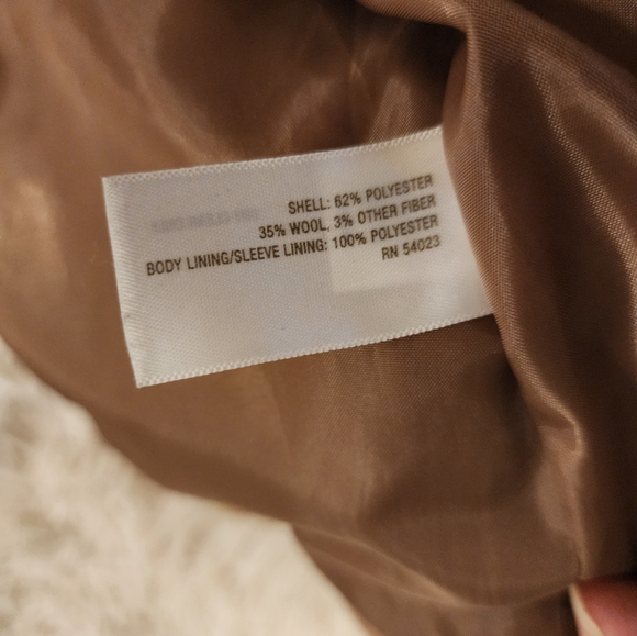 Tan Jacket - Picture 4 of 4